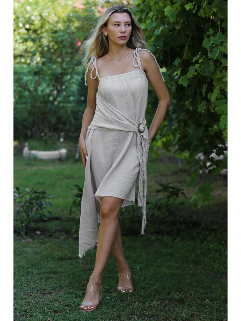 Bej Askılı Yıkamalı Tokalı Dokuma Asimetrik Casual Pamuk Elbise-5