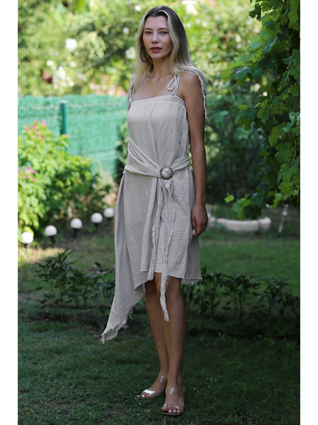 Bej Askılı Yıkamalı Tokalı Dokuma Asimetrik Casual Pamuk Elbise-6