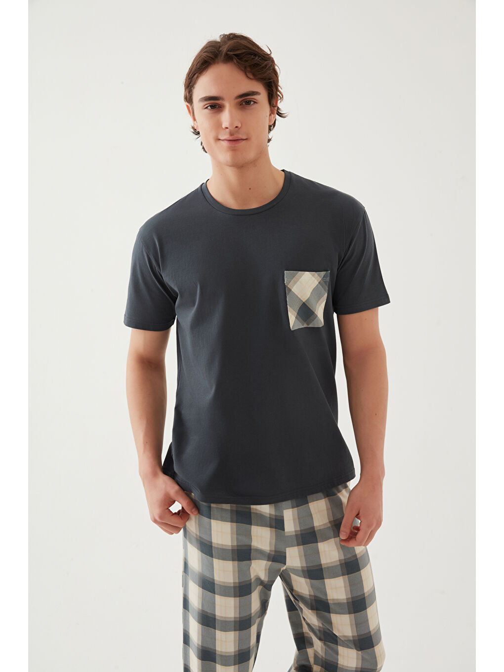 Gri Erkek Pamuklu Üst Füme Göğüs Cepli Kısa Kollu %100 Pamuk Pijama Takımı-3