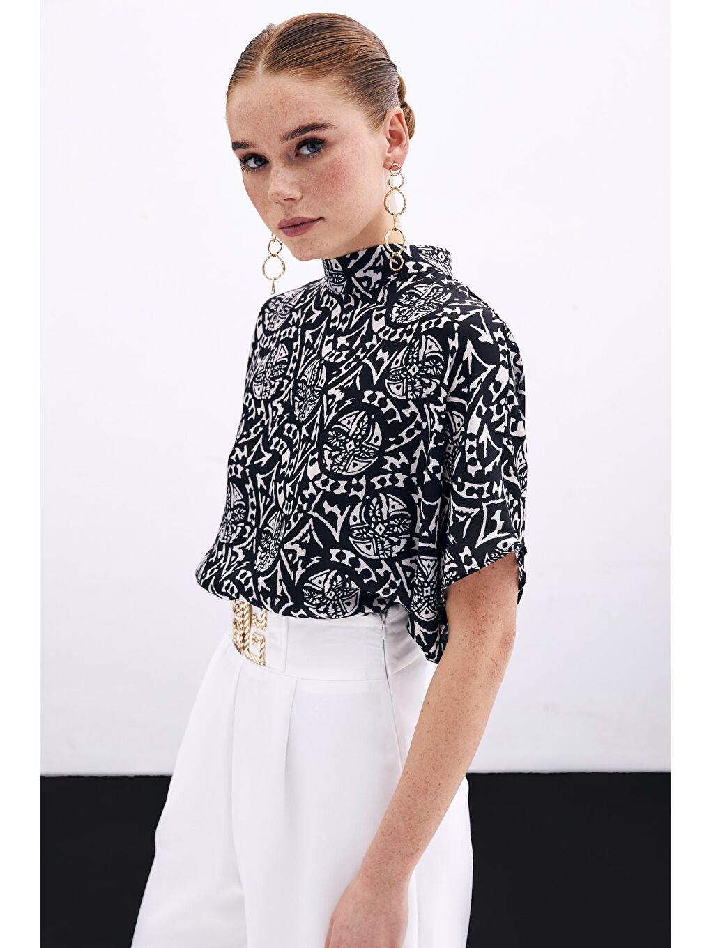 Kısa Kol Desenli Bluz - Siyah-3