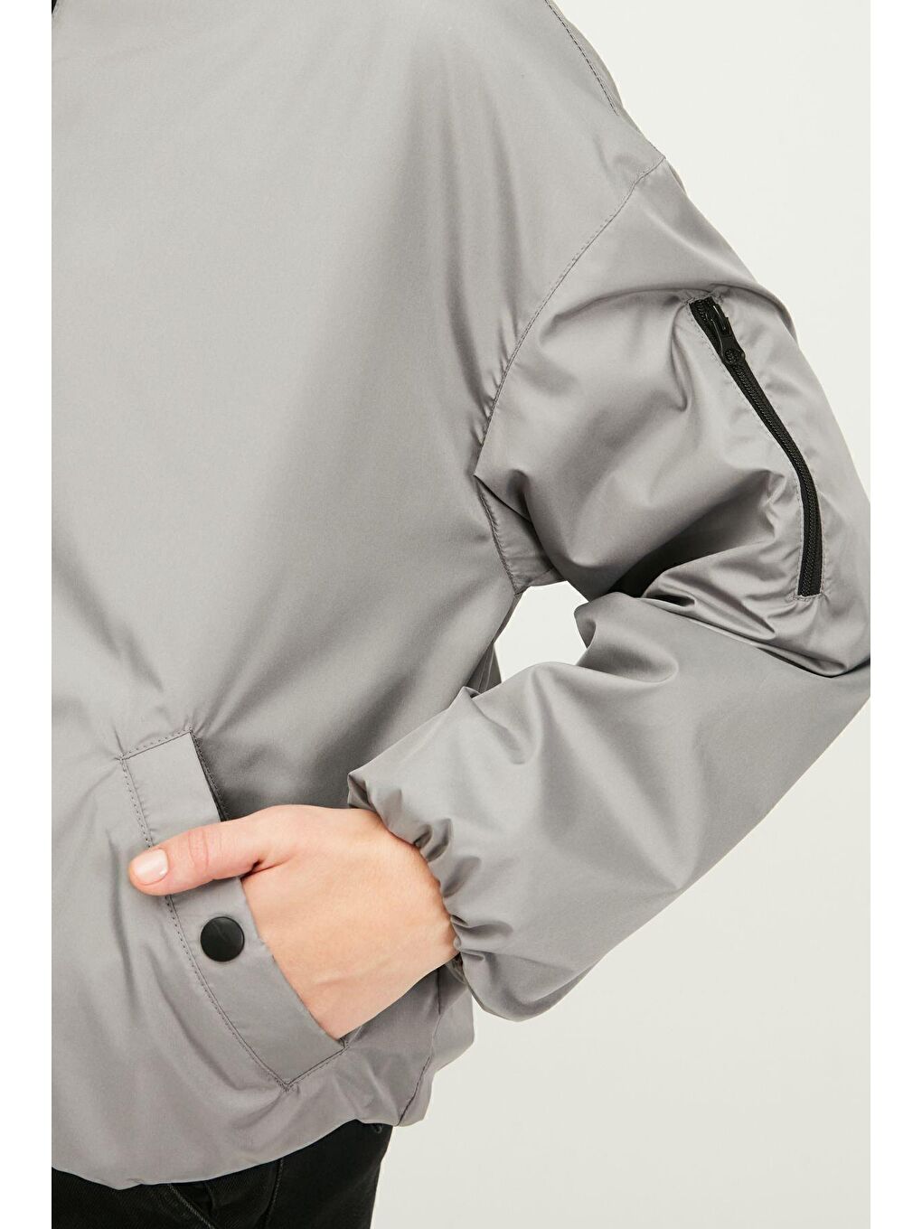 Antrasit Kadın Içi Astarlı Rüzgar Geçirmez Kolej Yaka Mont QBM-825-6