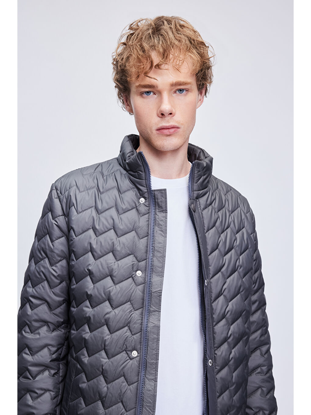 Antrasit Dinamik Fit Hakim Yaka Kapitone Mont-4