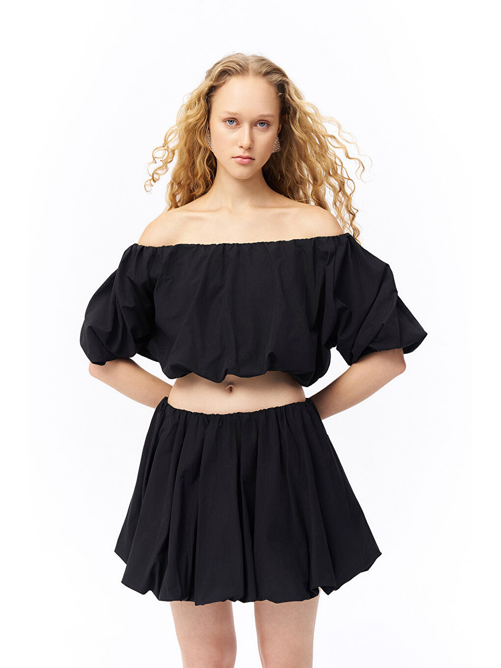 Düşük Omuz Balon Kol Bluz Siyah