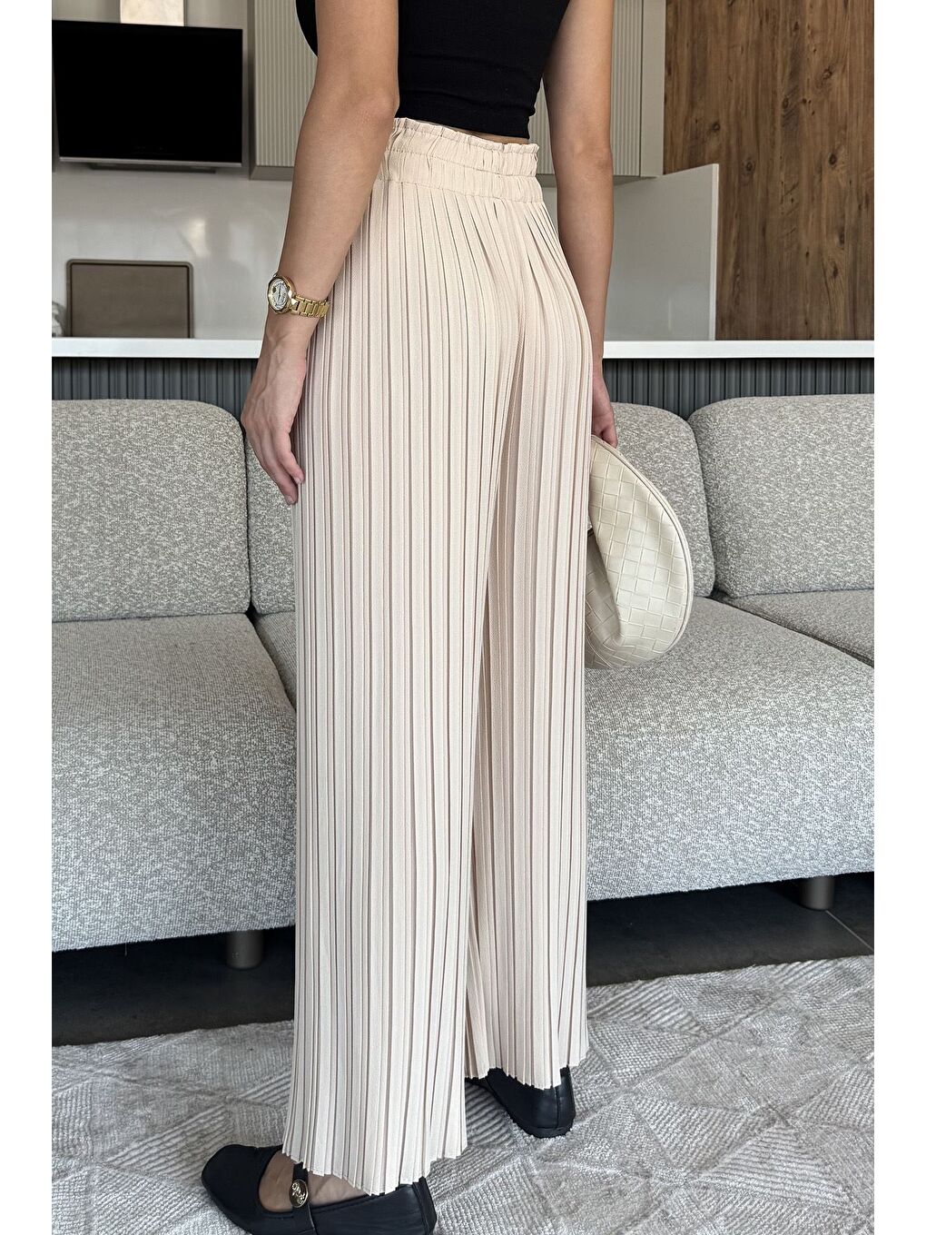 Bej Kadın Bel Lastikli Piliseli Bol Kesim Pantolon-2