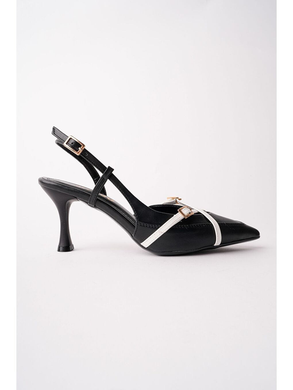 Siyah İCONS Sivri Burun Arkası Açık Kemer Detaylı İki Bantlı Kadın Topuklu Ayakkabı