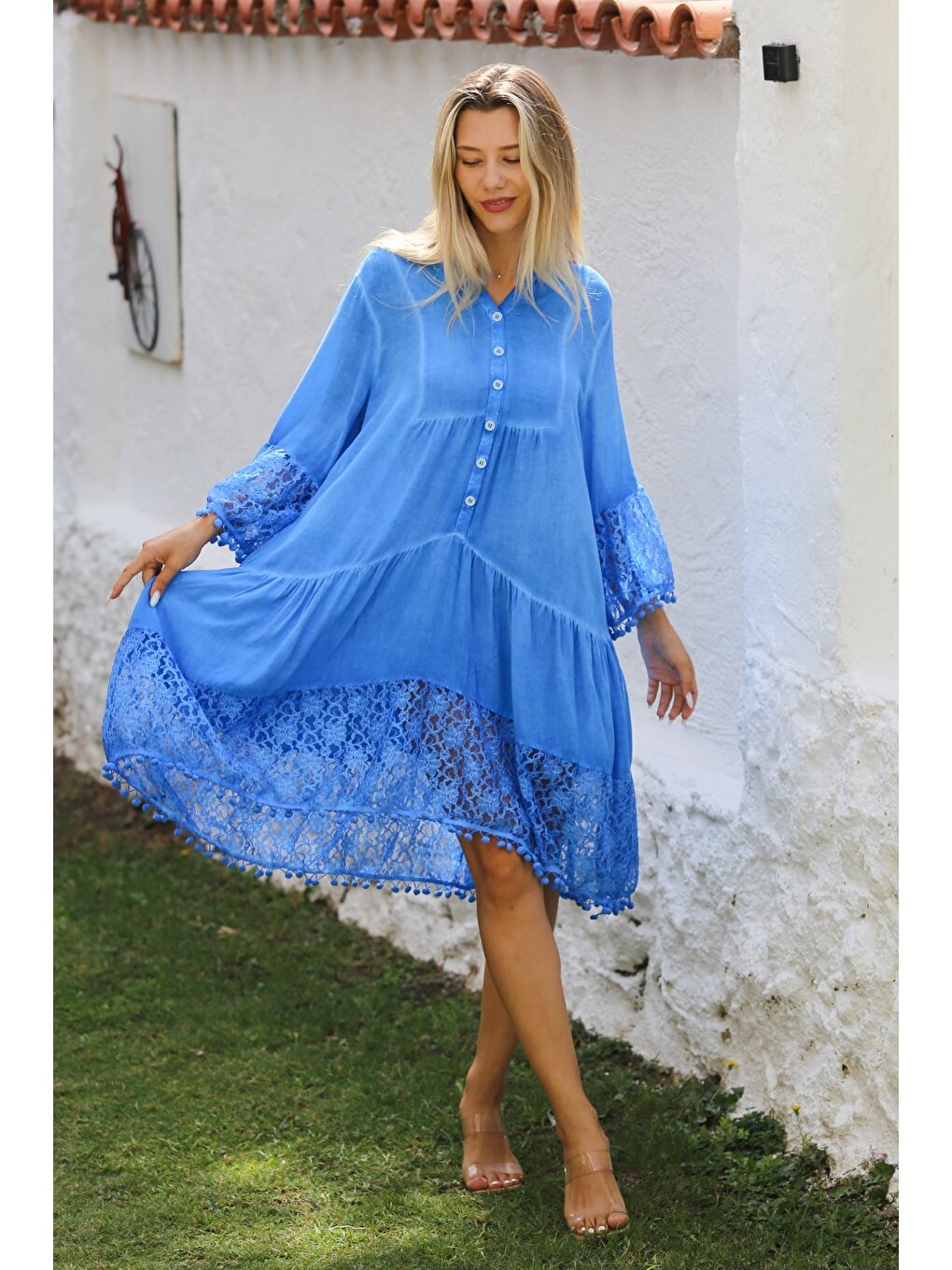 Açık Mavi Hakim Yaka 3/4 Kol Düğmeli Kol Ve Etek Ucu Dantelli Dokuma Casual Elbise-2