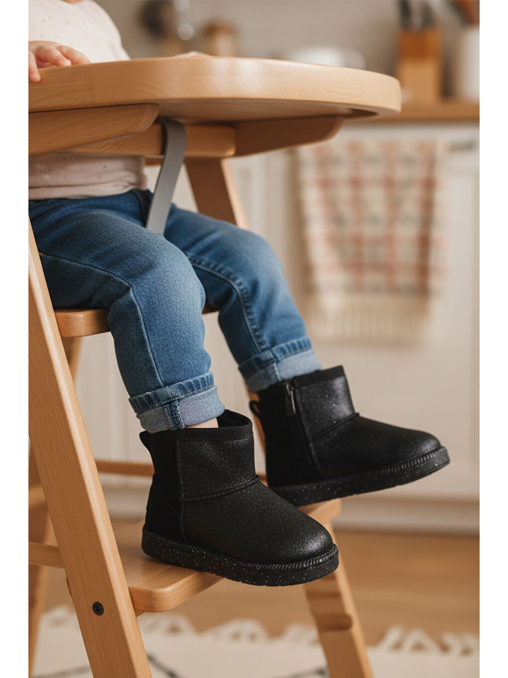 Siyah Simli İçi Kürklü Fermuarlı Bebek Bot 1212 B-2