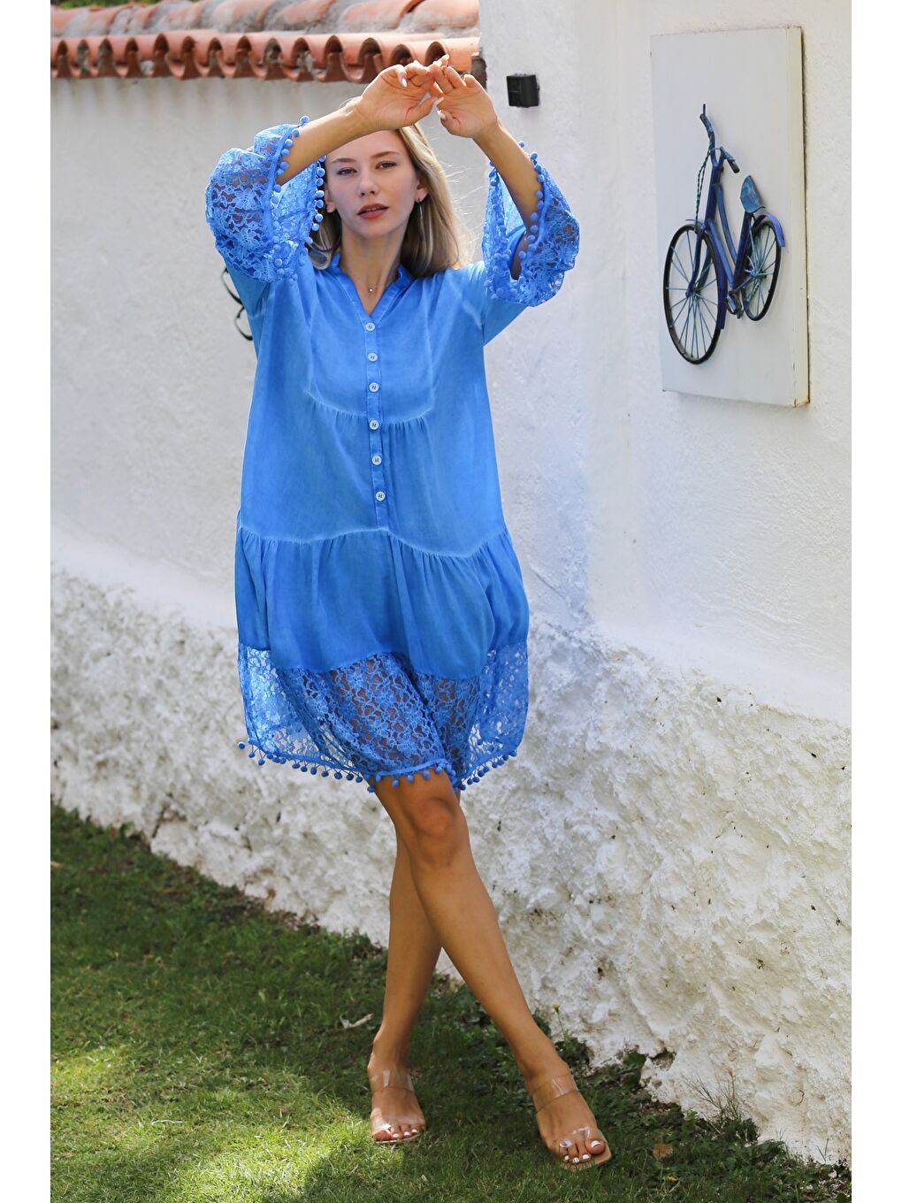 Açık Mavi Hakim Yaka 3/4 Kol Düğmeli Kol Ve Etek Ucu Dantelli Dokuma Casual Elbise-3