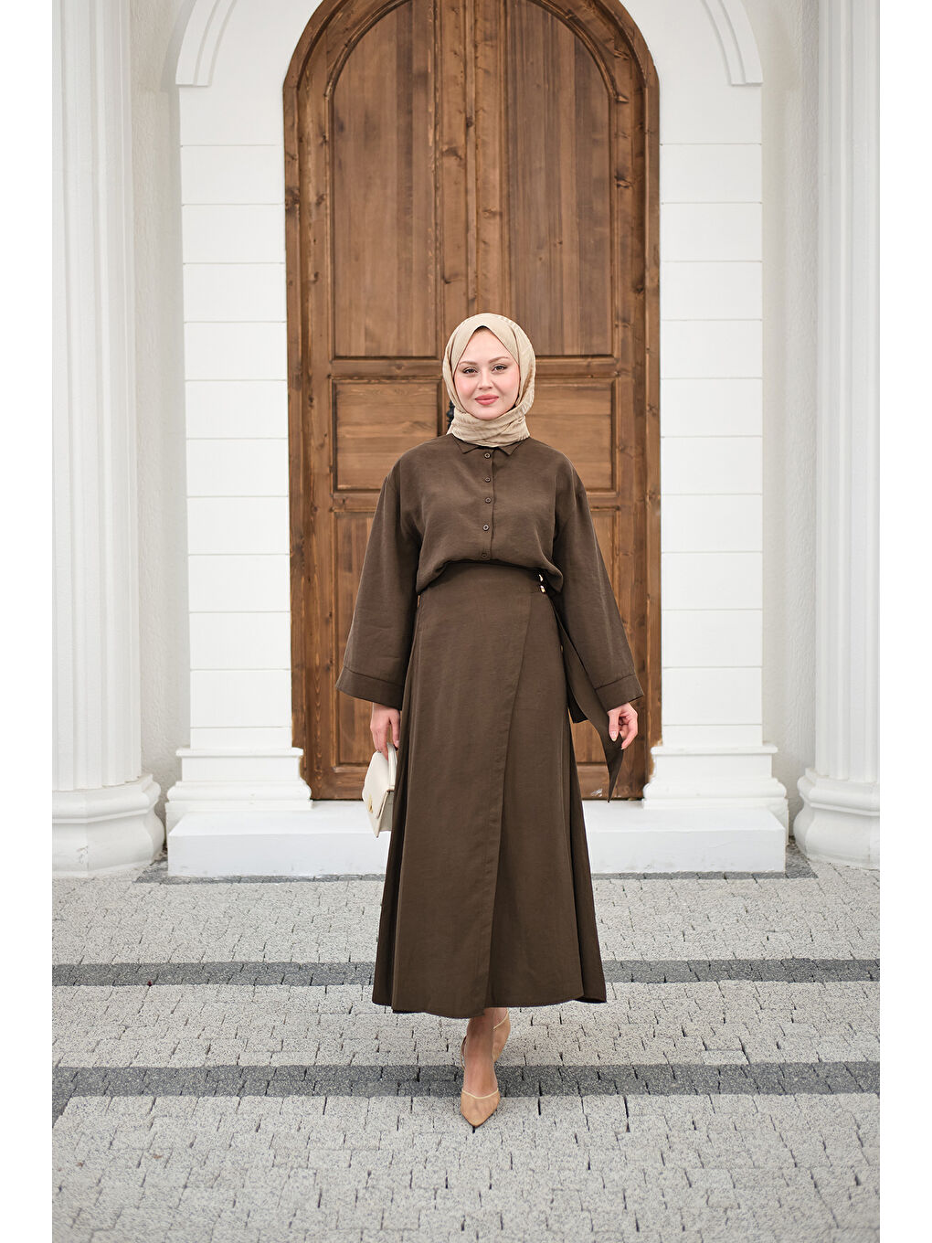 Kadın Gold Kemer Detay Gömlekli Takım Kahverengi-3