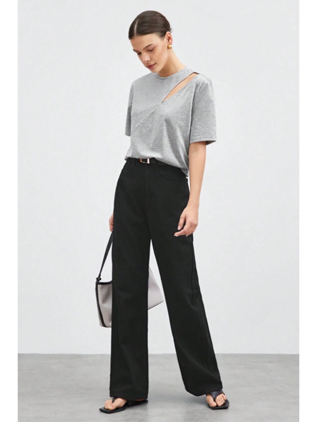 Gri Omuz Dekolteli Basic Kadın Tişört – Modern Kesim Günlük Bluz-6