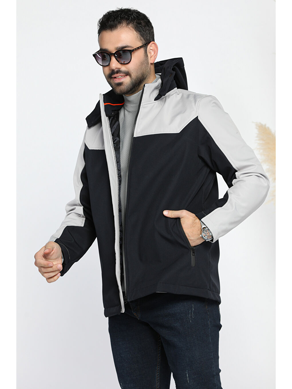 Mishar İtalia Bej Erkek Kapüşonlu Softshell Mont