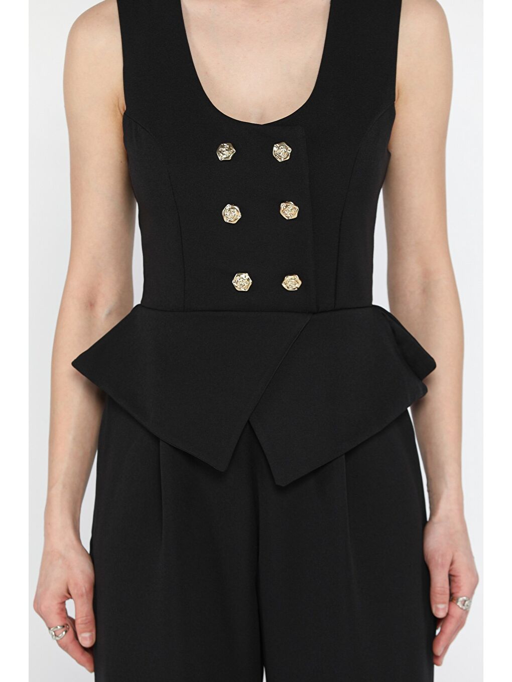 Siyah Kadın Düğme Detaylı Sıfır Kol Tulum-2