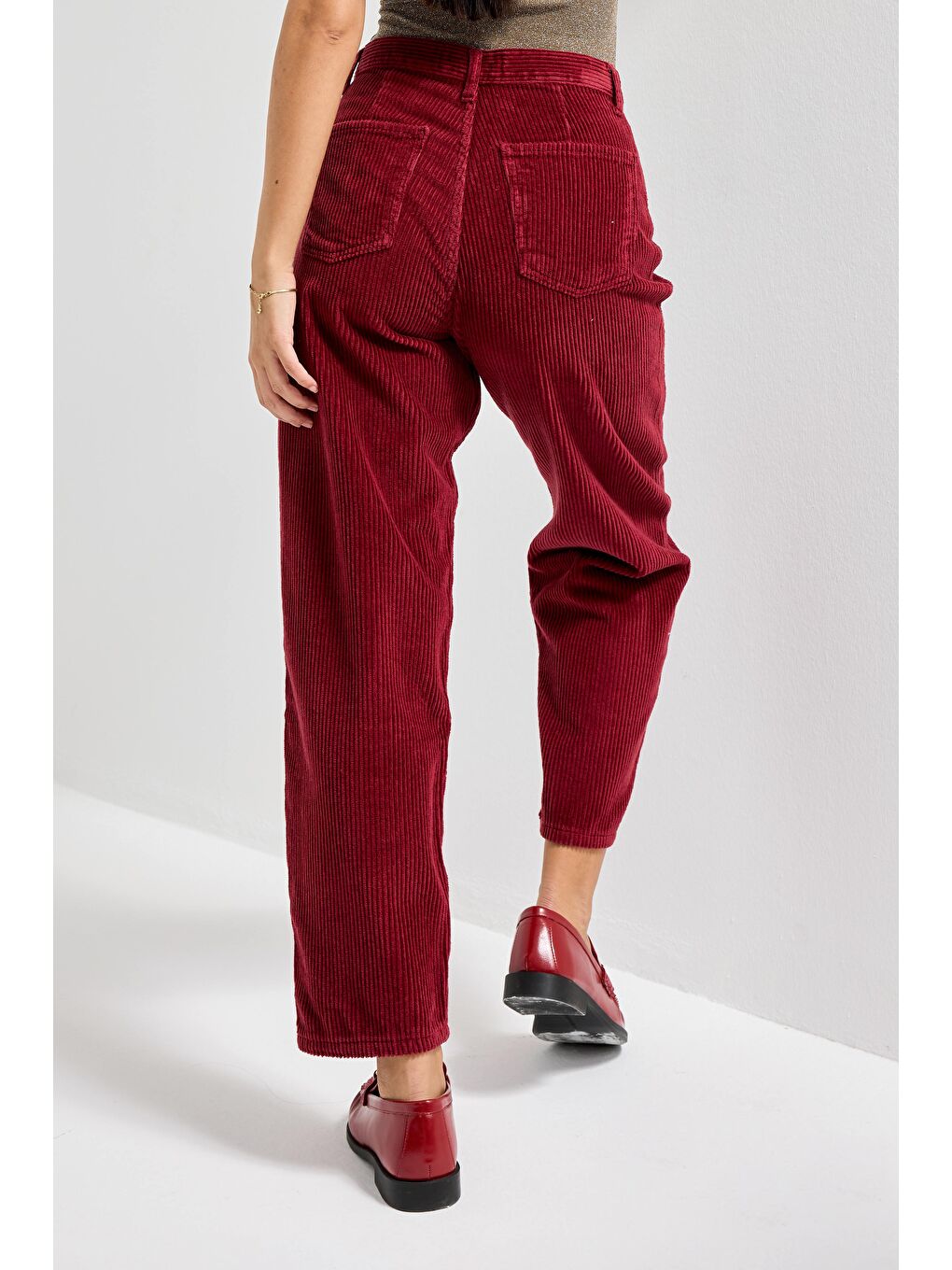 Kadın Bordo Renk 26w5-35 Relax Fit Kalın Fitilli Velvet Kadife Kumaş Pantolon-3
