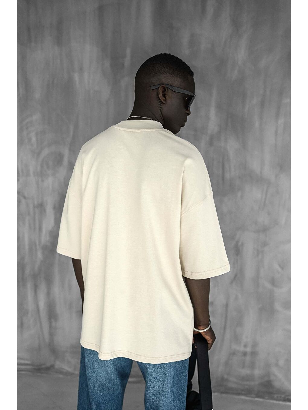 Erkek Oversize Fitilli Bisiklet Yaka Tişört Açık Bej-2