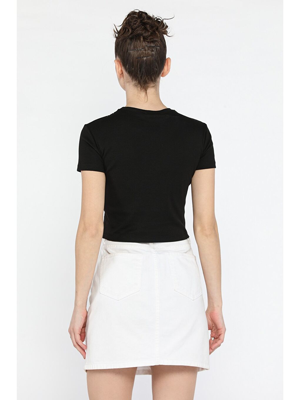 Siyah Kadın Bisiklet Yaka Baskılı Crop Top Tişört-3