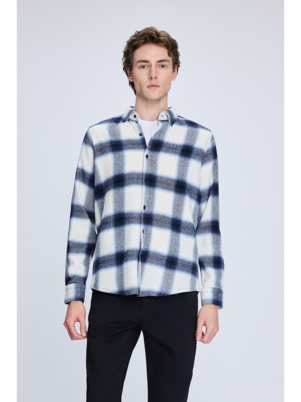 Lacivert Slim Fit Kareli Düğmeli Yaka Uzun Kollu Pamuklu Gömlek