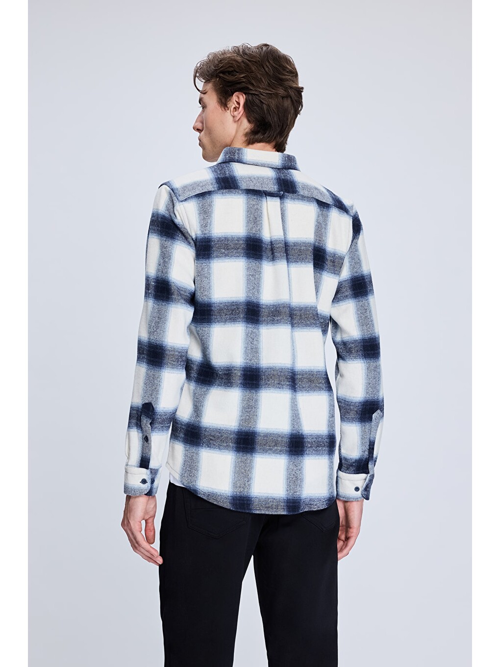 Lacivert Slim Fit Kareli Düğmeli Yaka Uzun Kollu Pamuklu Gömlek-4