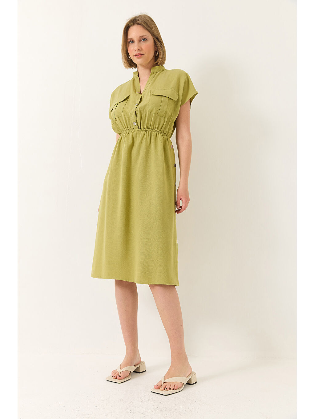 Yeşil Kadın Beli Lastikli Çıtçıt Detaylı Cepli Keten Elbise-2