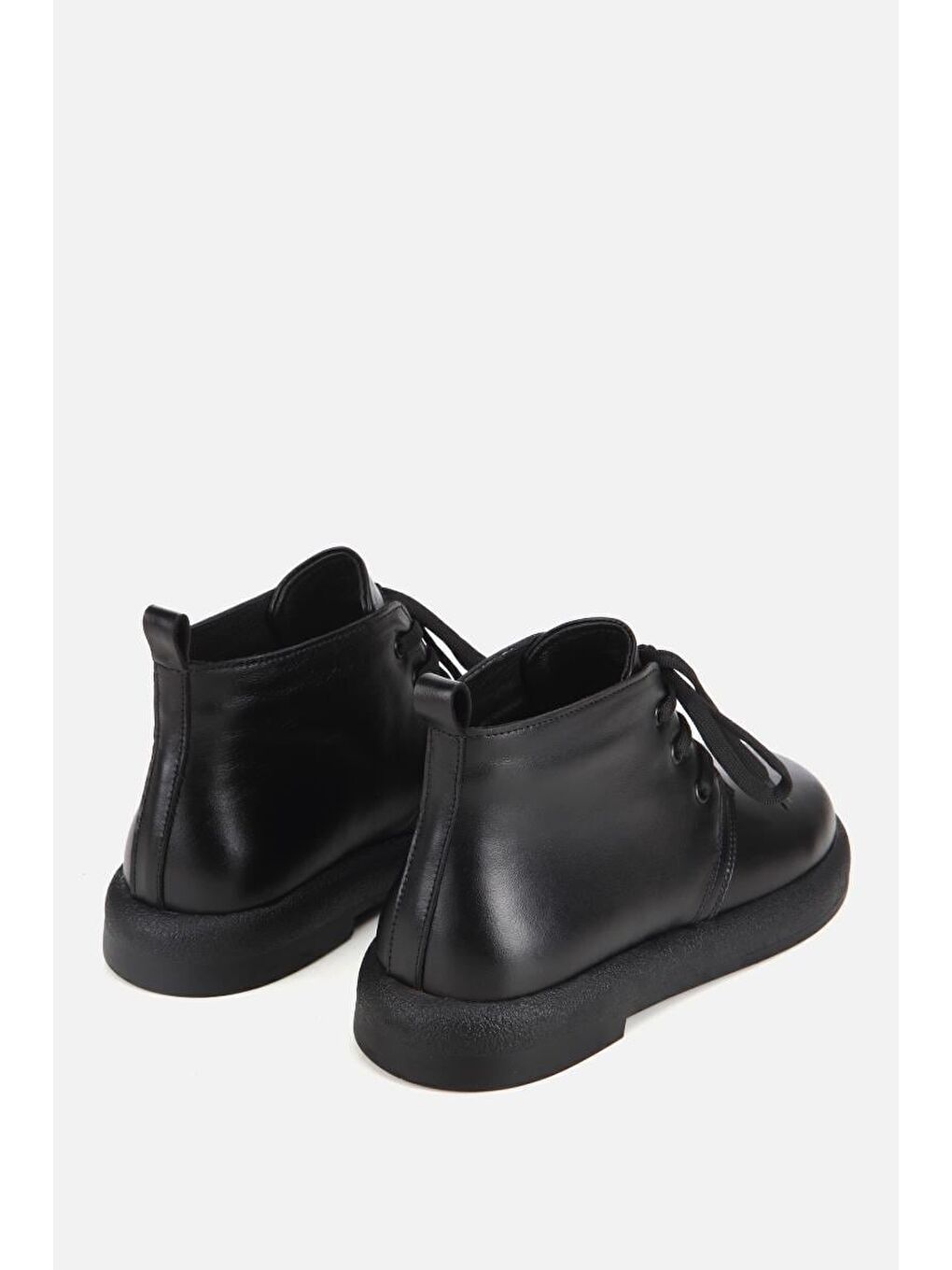 Kadın Deri Siyah Bağcıklı Düz Bot-2