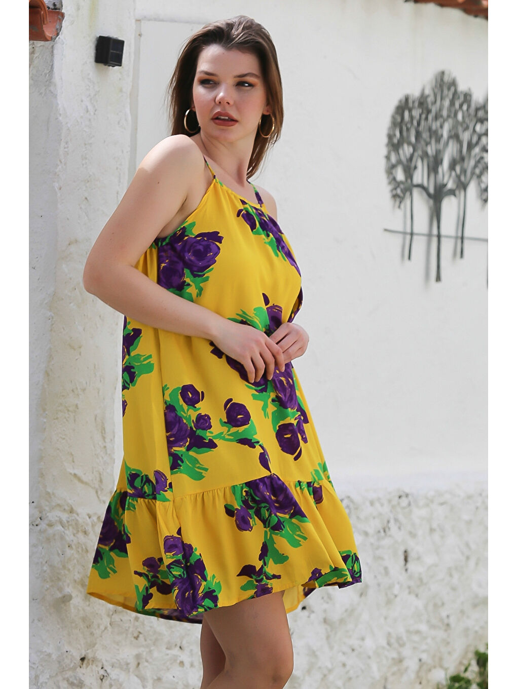 Sarı Eteği Fırfırlı Ayarlanabilir Askılı Allover Baskılı Casual Viskon Dokuma Elbise 105 66-1