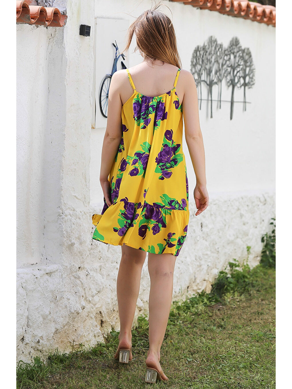 Sarı Eteği Fırfırlı Ayarlanabilir Askılı Allover Baskılı Casual Viskon Dokuma Elbise 105 66-6