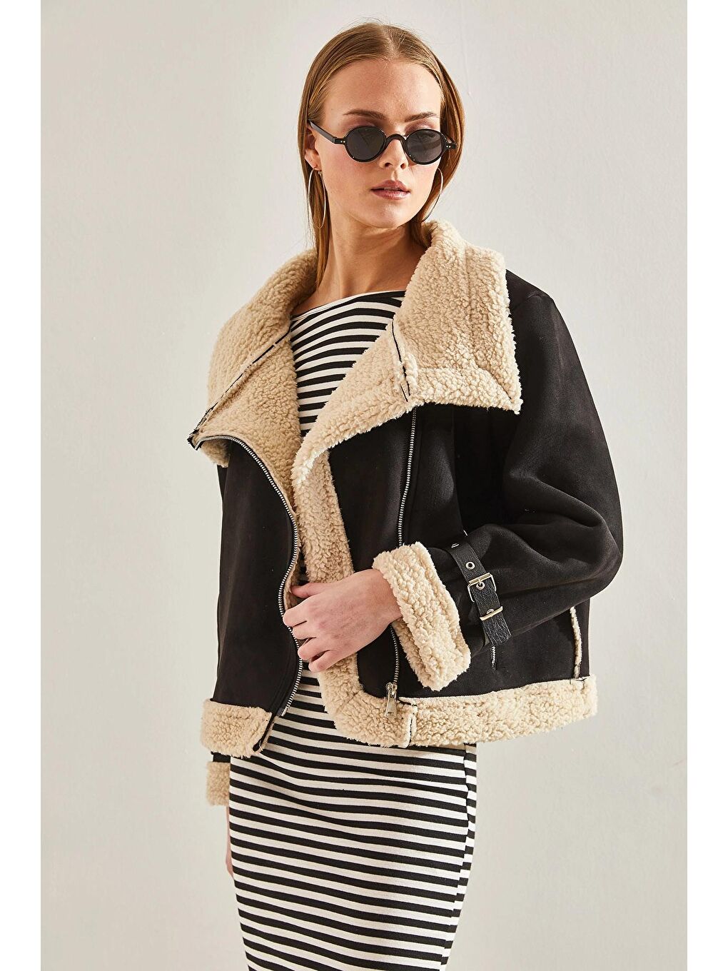 Siyah Kadın Üç Kemerli Süet Lamine Biker Mont 2344 60101007-1