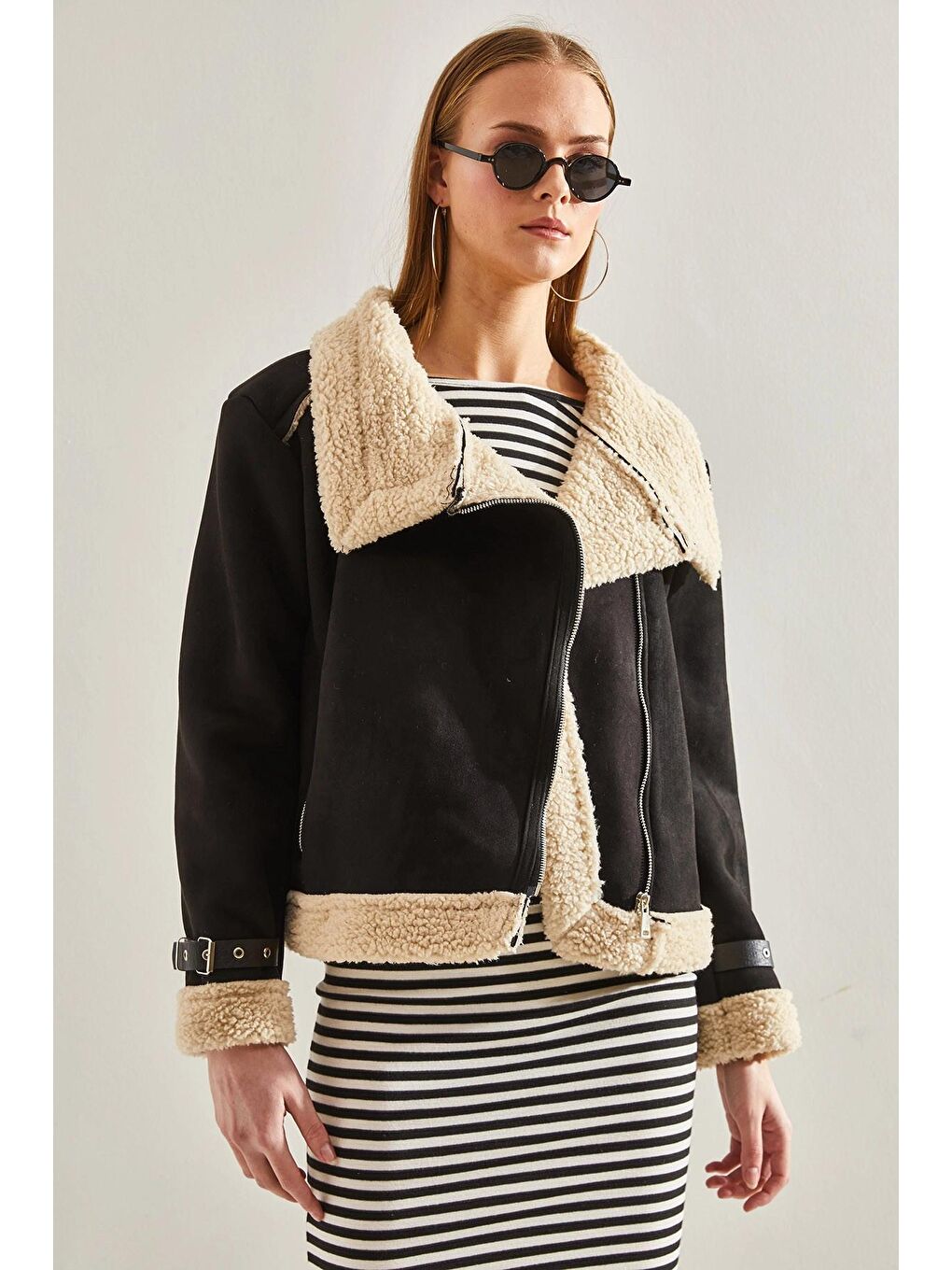 Siyah Kadın Üç Kemerli Süet Lamine Biker Mont 2344 60101007-4