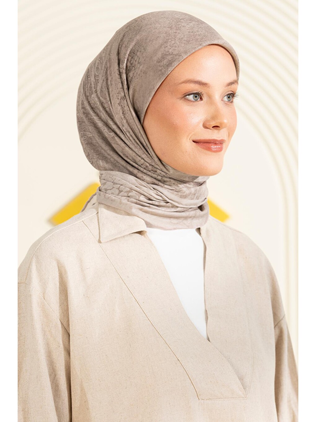 Kahverengi Desenli Soft Eşarp Akleia-3