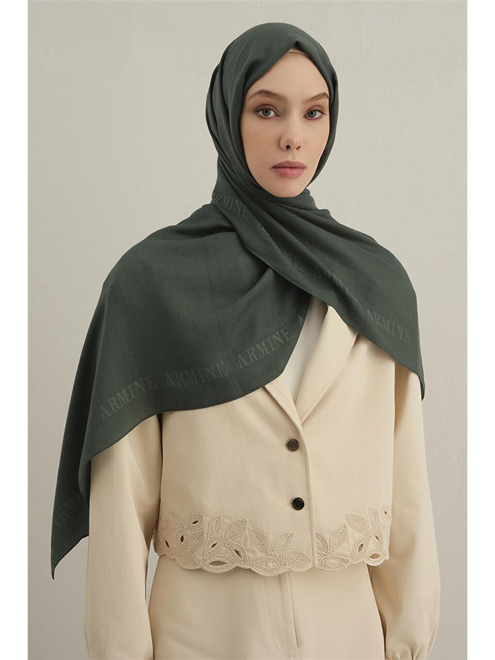 Yeşil Logo Bordürlü Pamuk İpek Şal 50-2