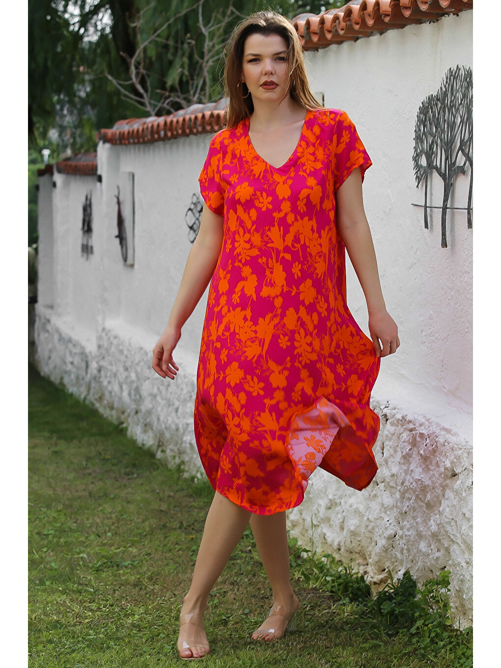 Pembe-Turuncu V Yaka Düşük Kol Allover Baskılı Casual Viskon Dokuma Elbise 115 66