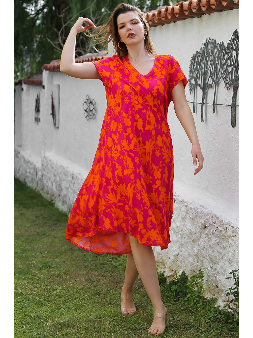 Pembe-Turuncu V Yaka Düşük Kol Allover Baskılı Casual Viskon Dokuma Elbise 115 66-2