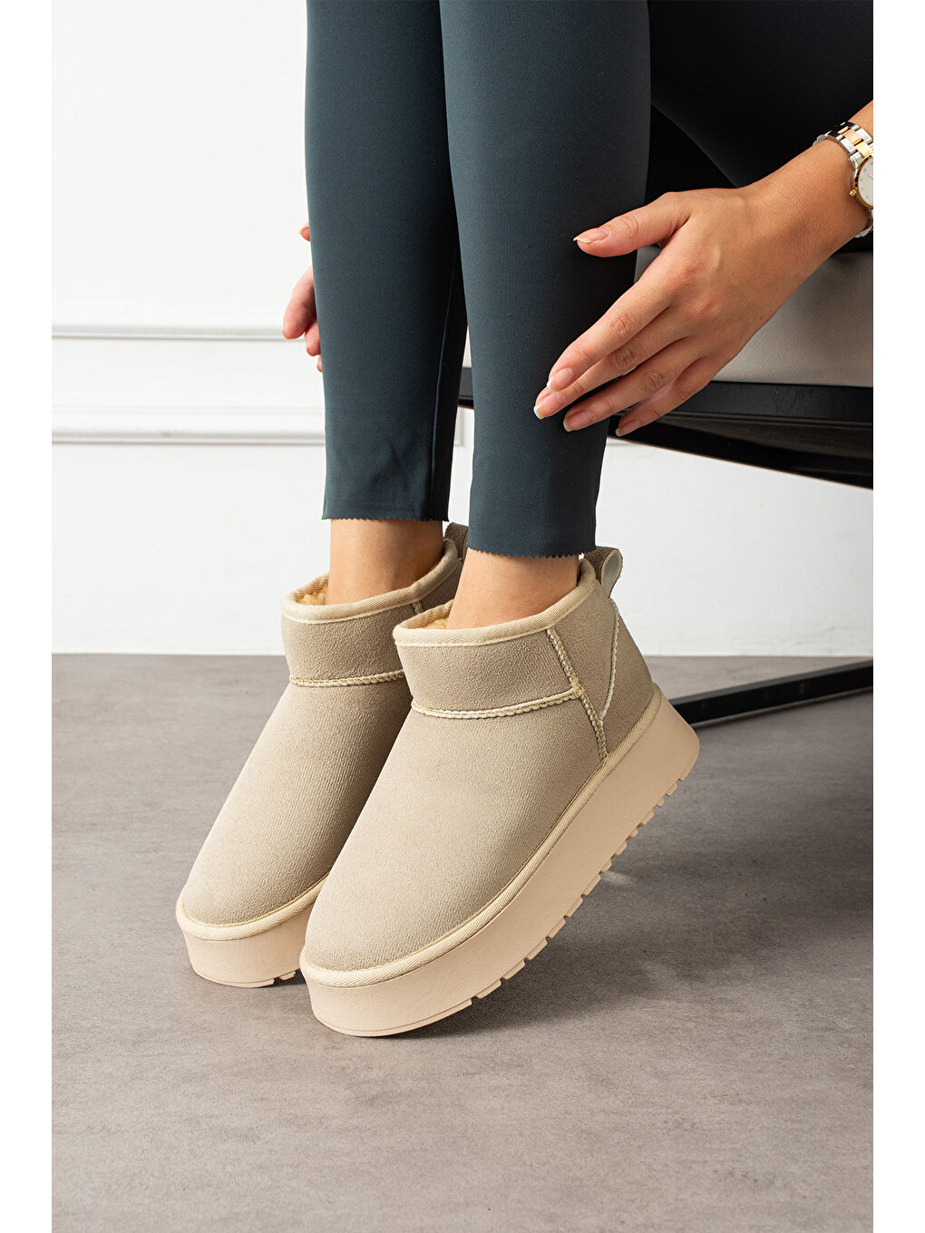 Bej Kadın Kalın Taban Süet İçi Kürklü Günlük Bot