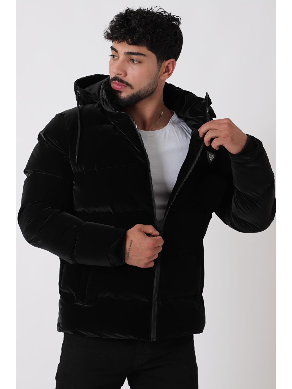 Siyah Cep Fermuarlı Armalı Nova Kışlık Şişme Mont PLDP 2959-NM_50451-3