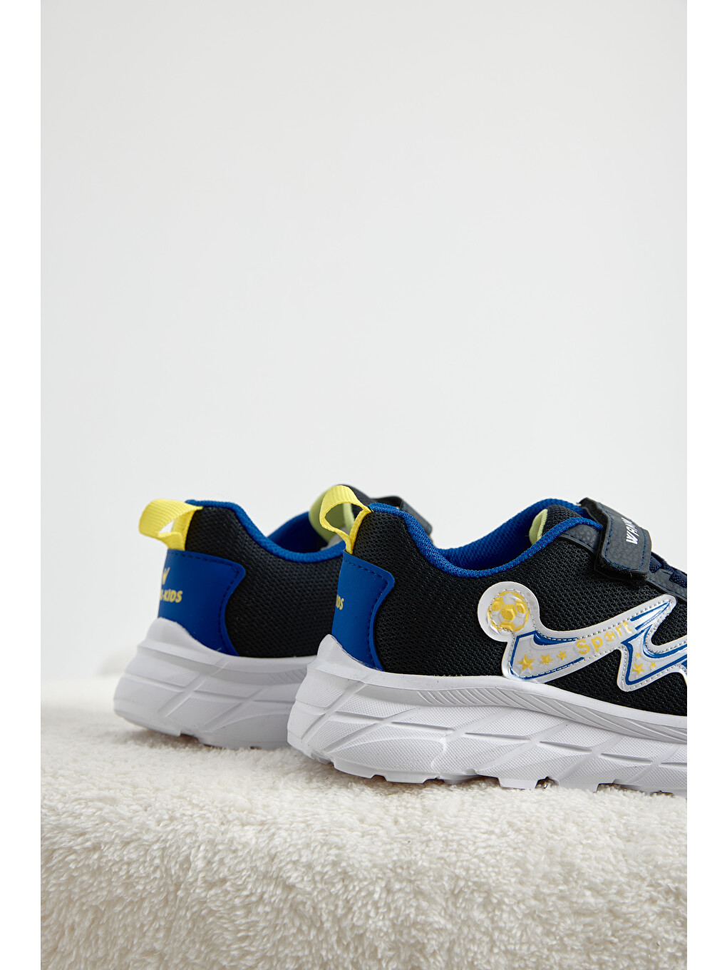 Çocuk Unisex Lacivert Sarı Rahat Kalıp Nefes Alabilen Cırtlı Sneaker-3