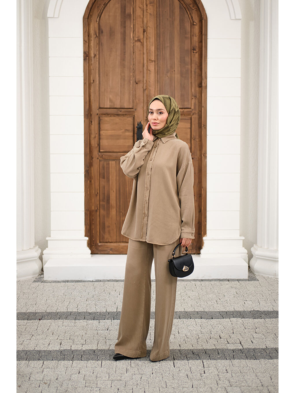 Bej Kadın Yıkama Detay Beli Lastikli Boru Paça Gömlekli Takım Vizon-1