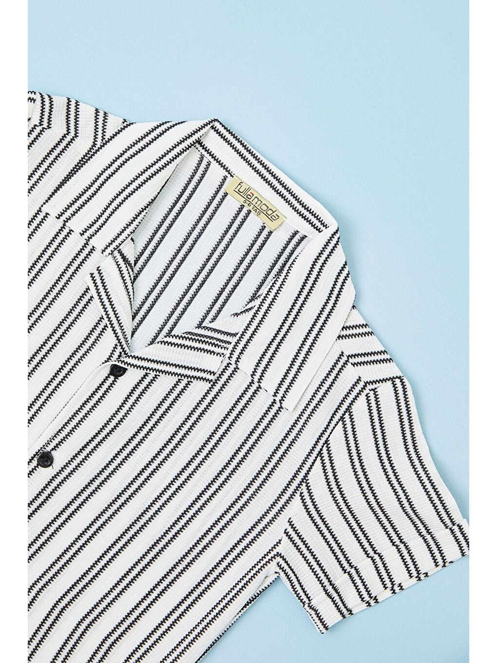 Siyah Çizgili Düğmeli Erkek Çocuk Gömlek-1