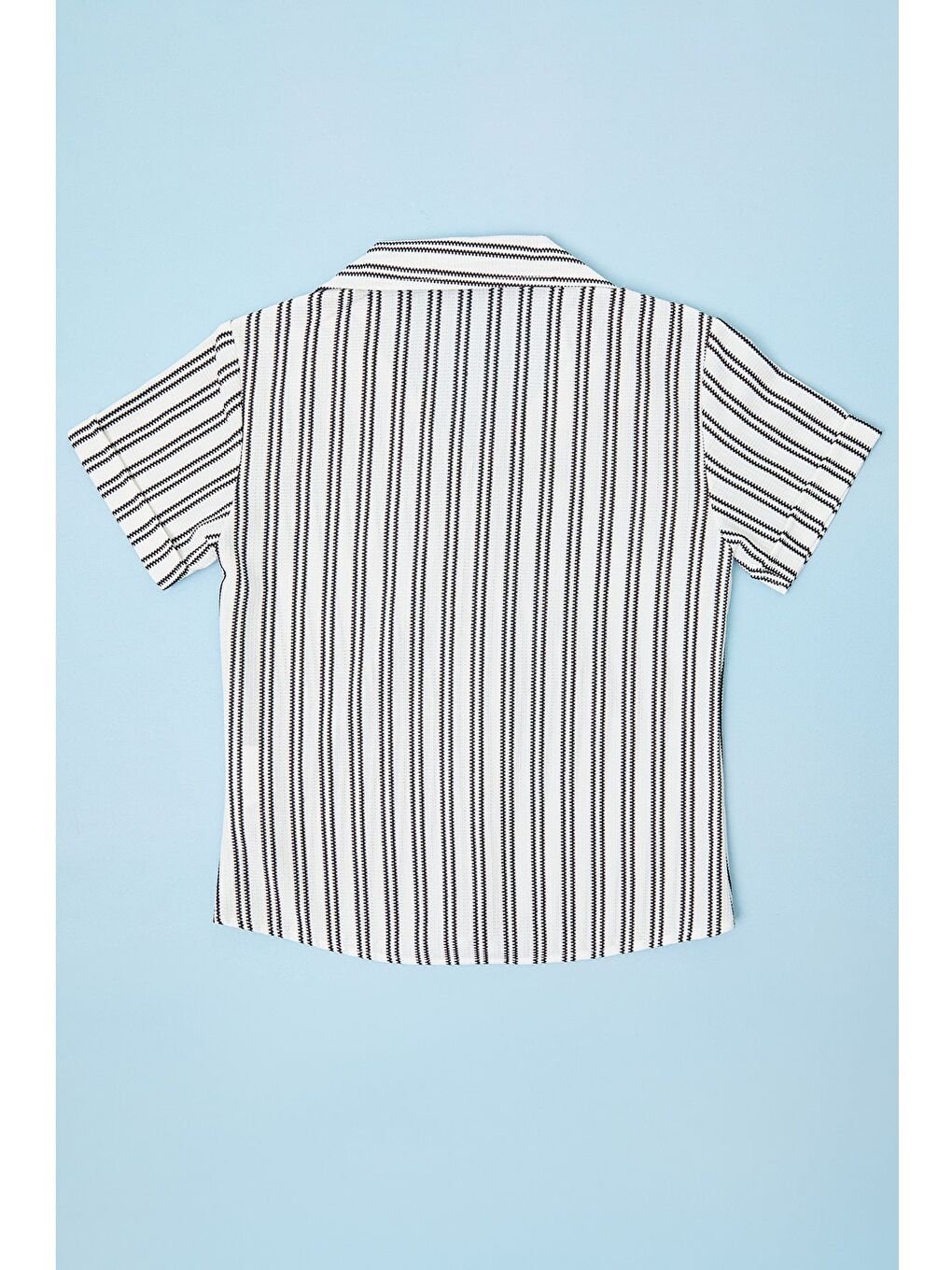 Siyah Çizgili Düğmeli Erkek Çocuk Gömlek-2