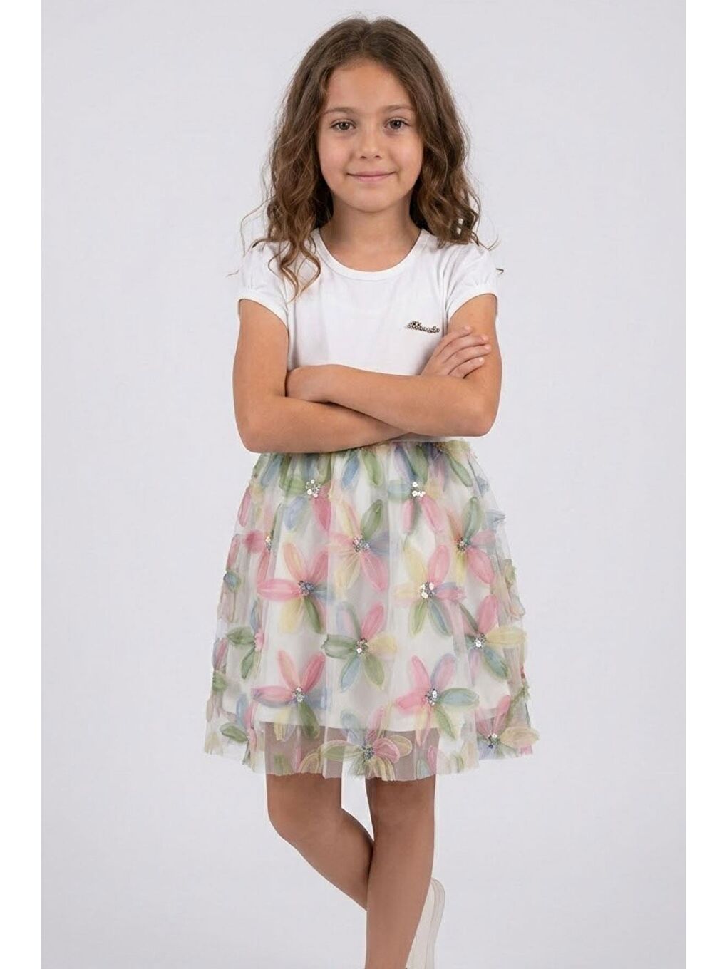 Kız Çocuk Elbise Renkli 3D Papatya Çiçek Aplikeli Pul Detaylı Ekru (4-9 Yaş)