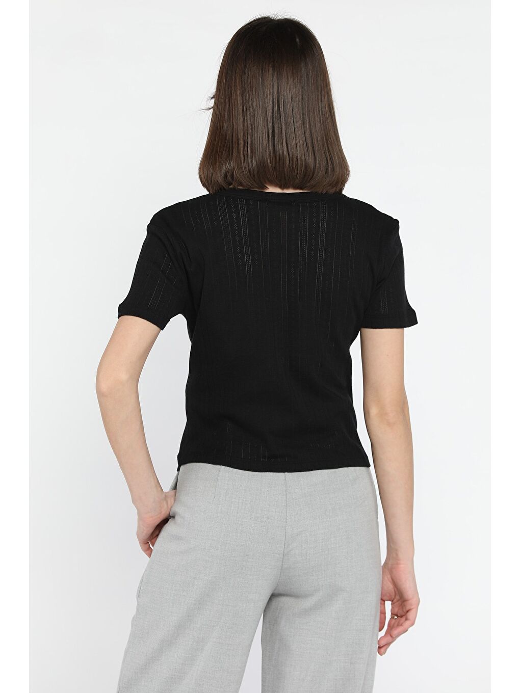 Siyah Kadın Boydan Düğmeli Ajurlu Bluz-2