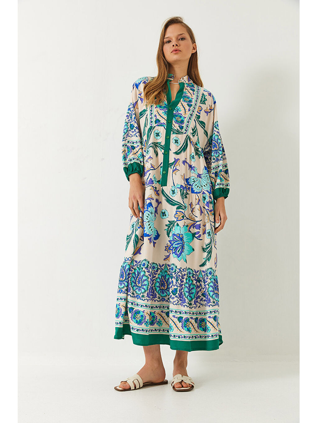 Yeşil Kadın V Yaka Düğmeli Multi Desenli Viskon Maxi Elbise-1