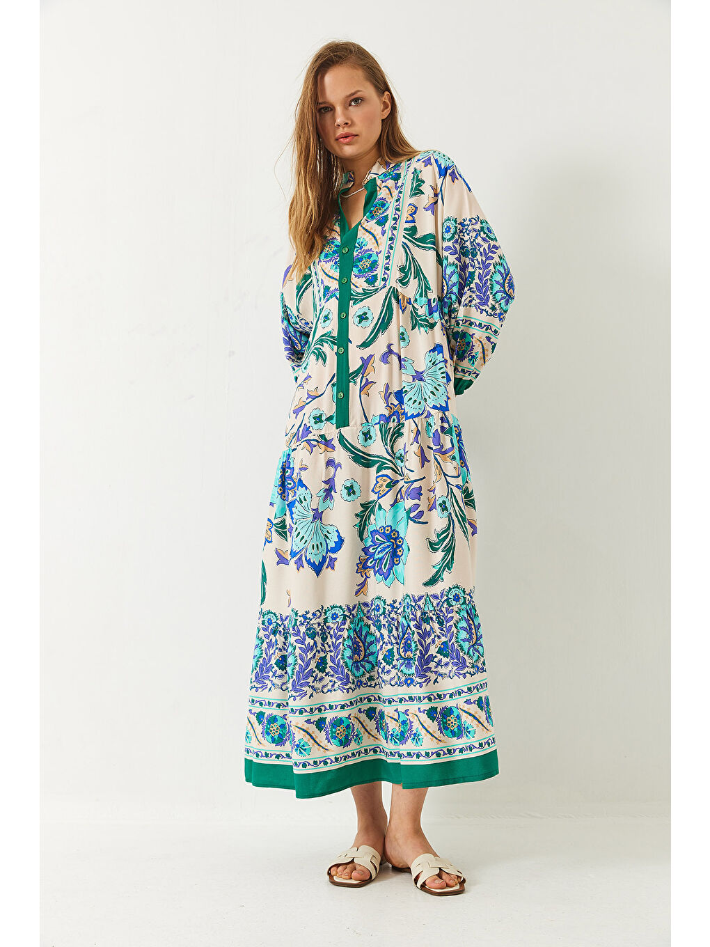 Yeşil Kadın V Yaka Düğmeli Multi Desenli Viskon Maxi Elbise-4