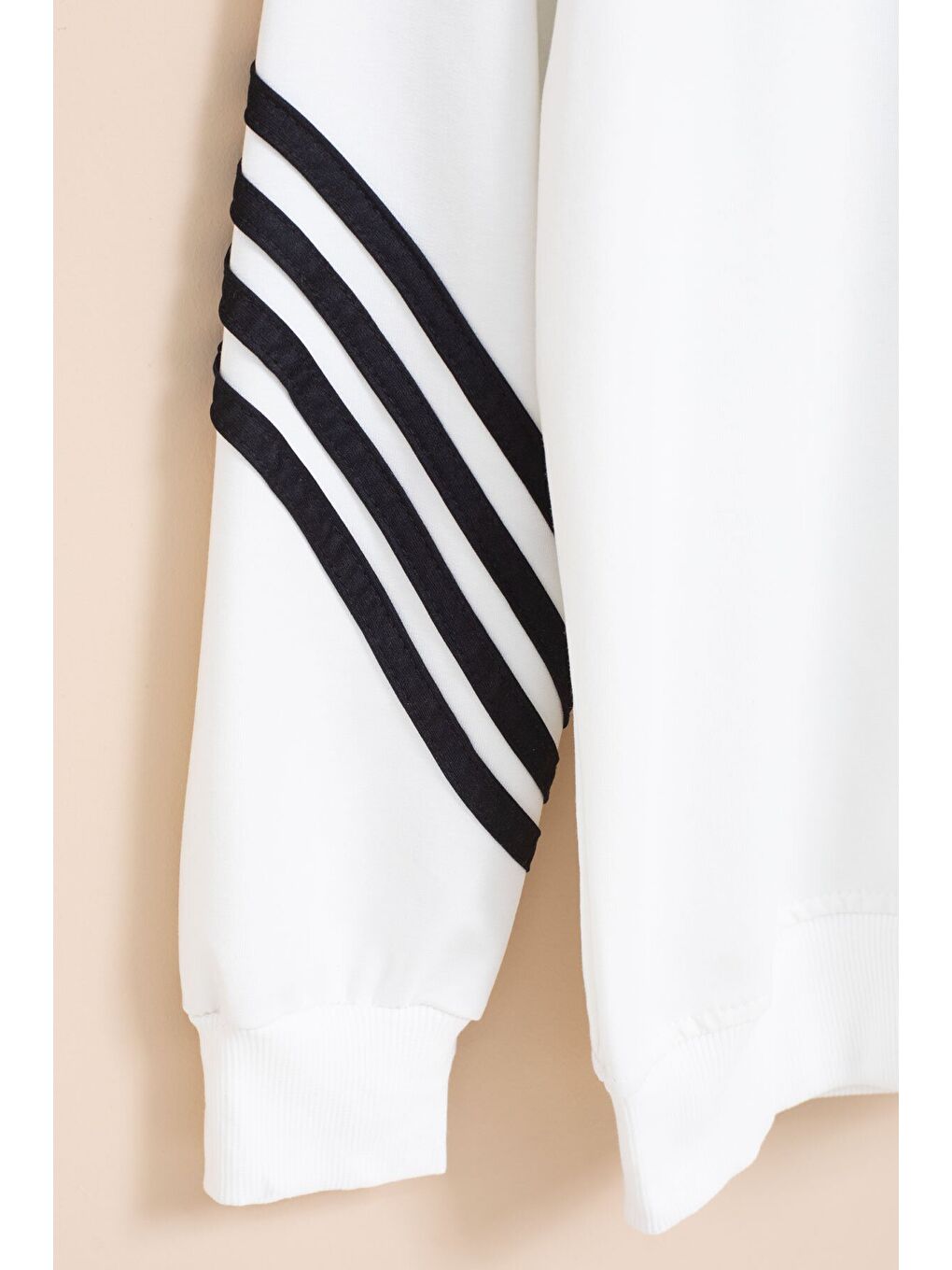 Beyaz Erkek Çocuk Keep Going Yazılı Şeritli Erkek Çocuk Kapüşonlu Eşofman Takımı 23417-4