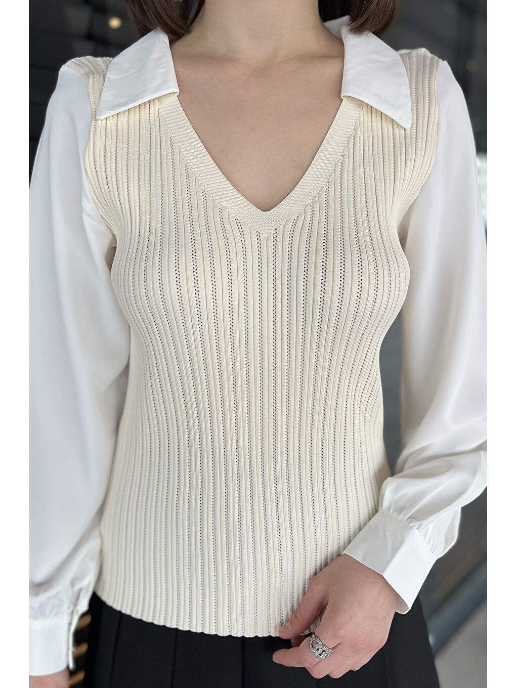 Bej Gömlek Garnili V Yaka Kadın Fitilli Triko Bluz-3