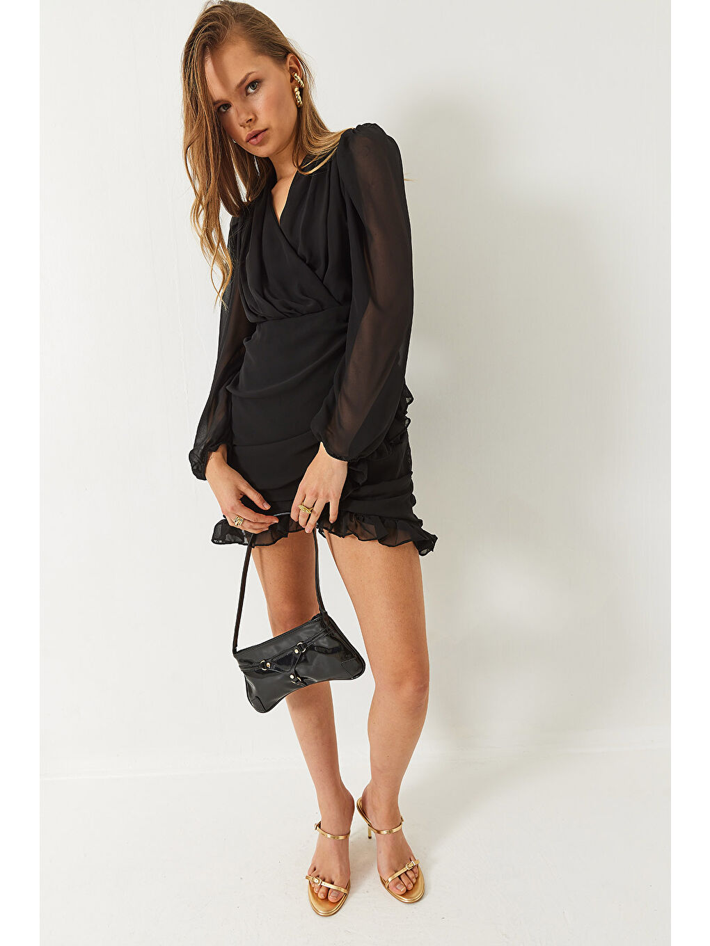 Siyah Kadın Kruvaze Yaka Büzgülü Tül Detaylı Mini Elbise-1