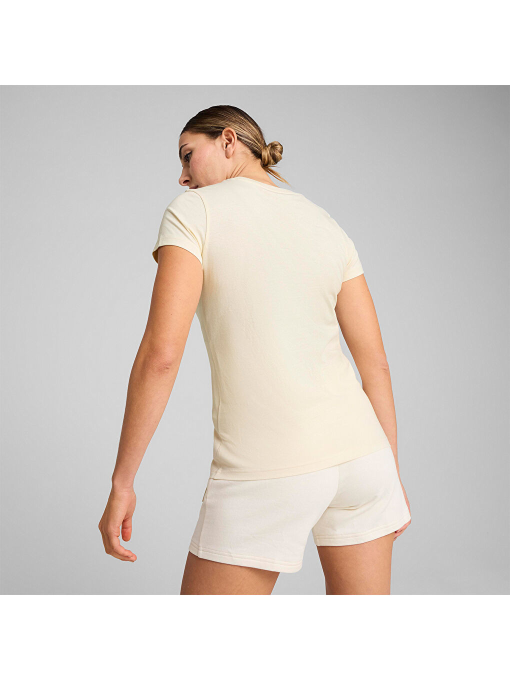 Essentials Elevated Kadın Ekru Tişört-1