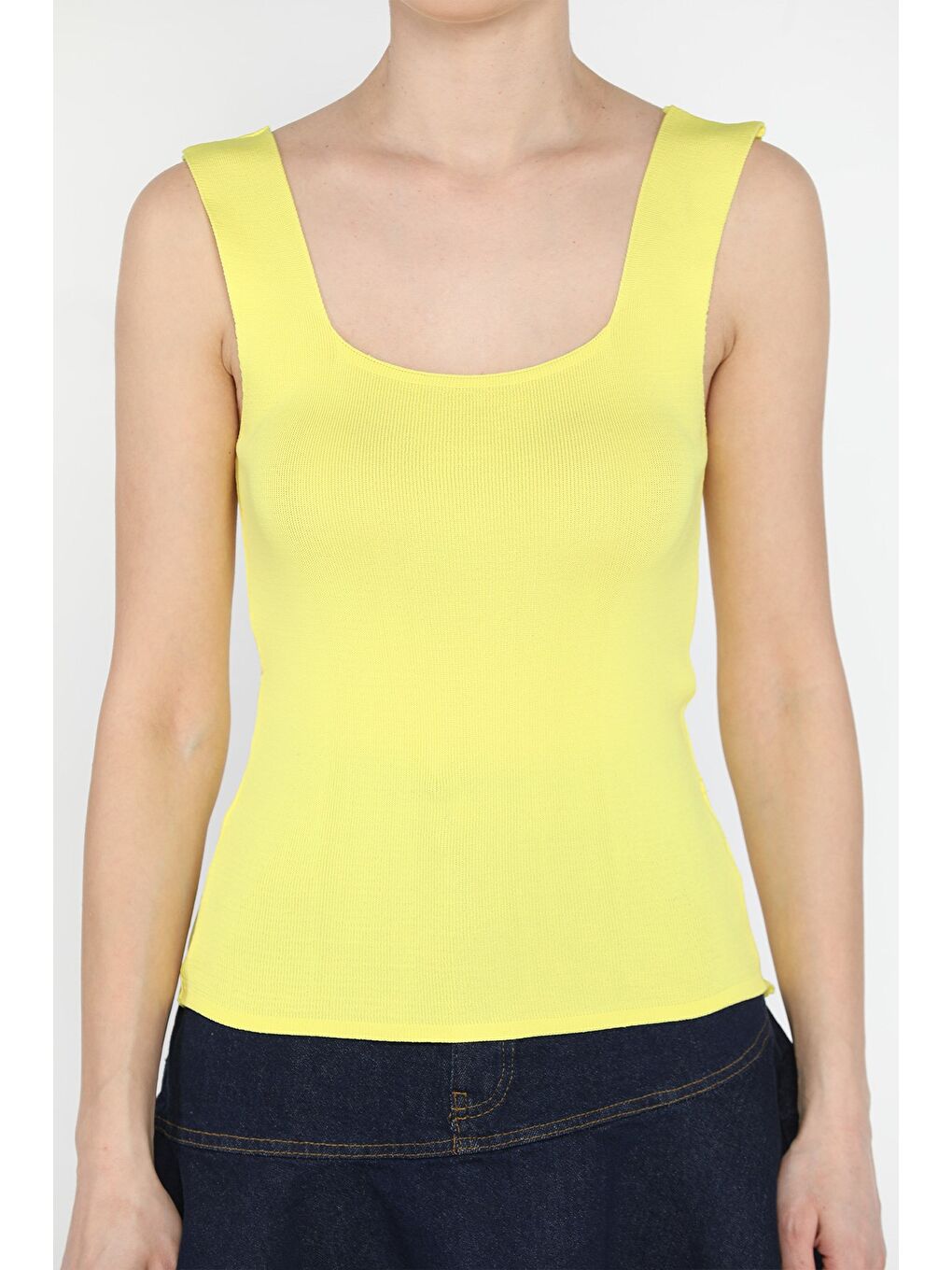 Sarı Kadın Kare Yaka Kalın Askılı Elastanlı Triko Bluz-2