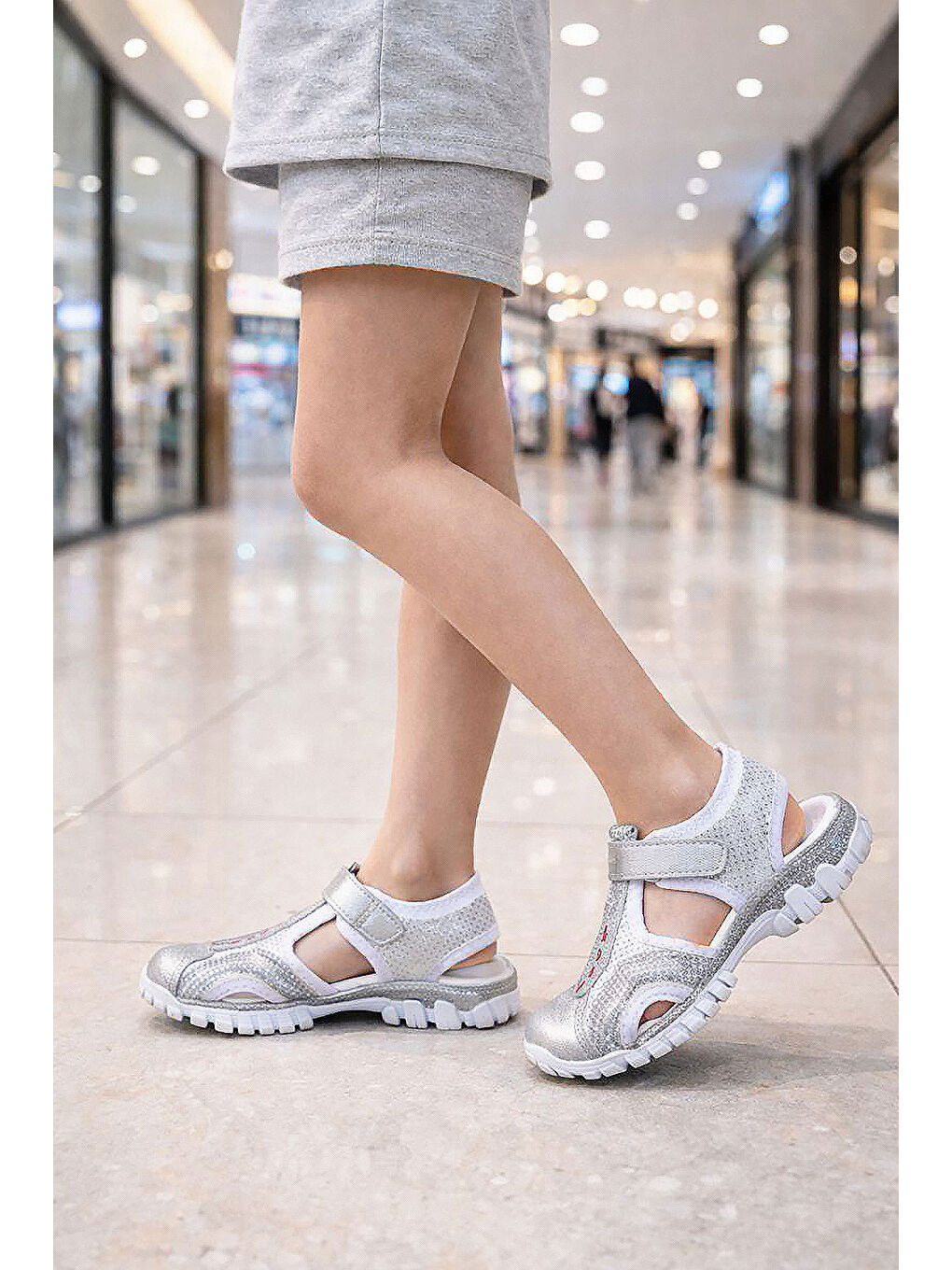 Beyaz Marsa Cırtlı Kız Çocuk Sandalet-2