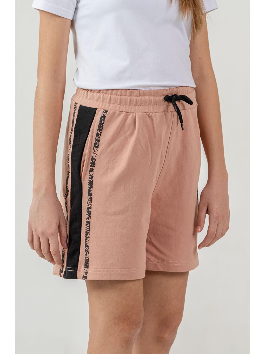 Pembe Girl Team Baskılı Yanlar Garnili Kız Çocuk Şort-2