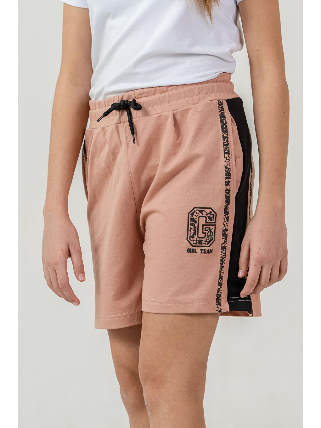 Pembe Girl Team Baskılı Yanlar Garnili Kız Çocuk Şort-3