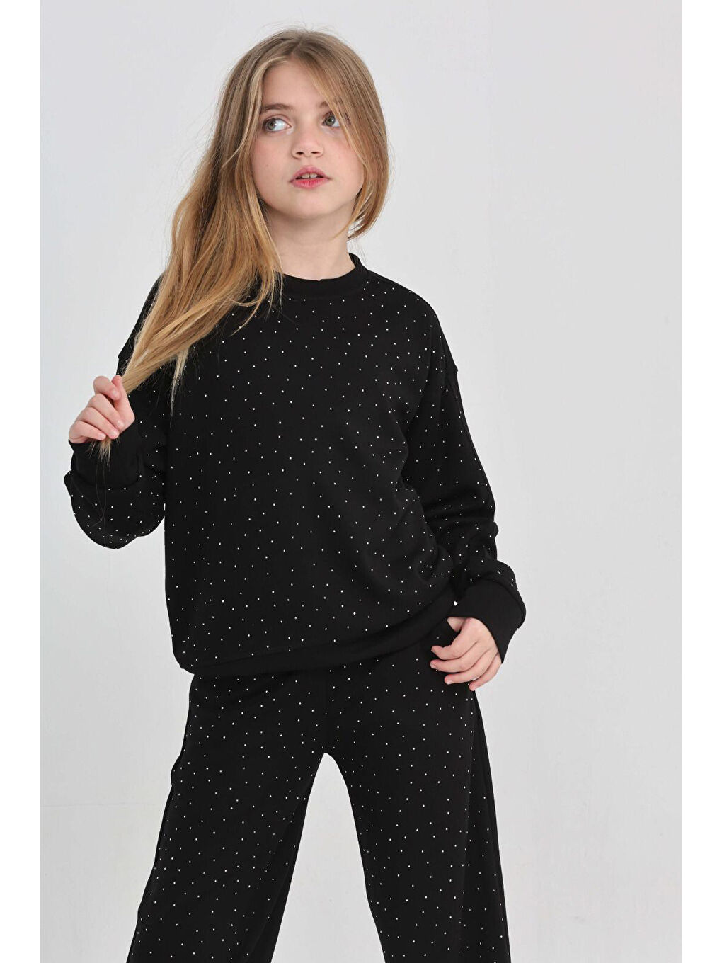 Siyah Kız Çocuk Geniş Paçalı Taş Süslemeli Double Face Kumaş Alt-Üst Takım 12305-1